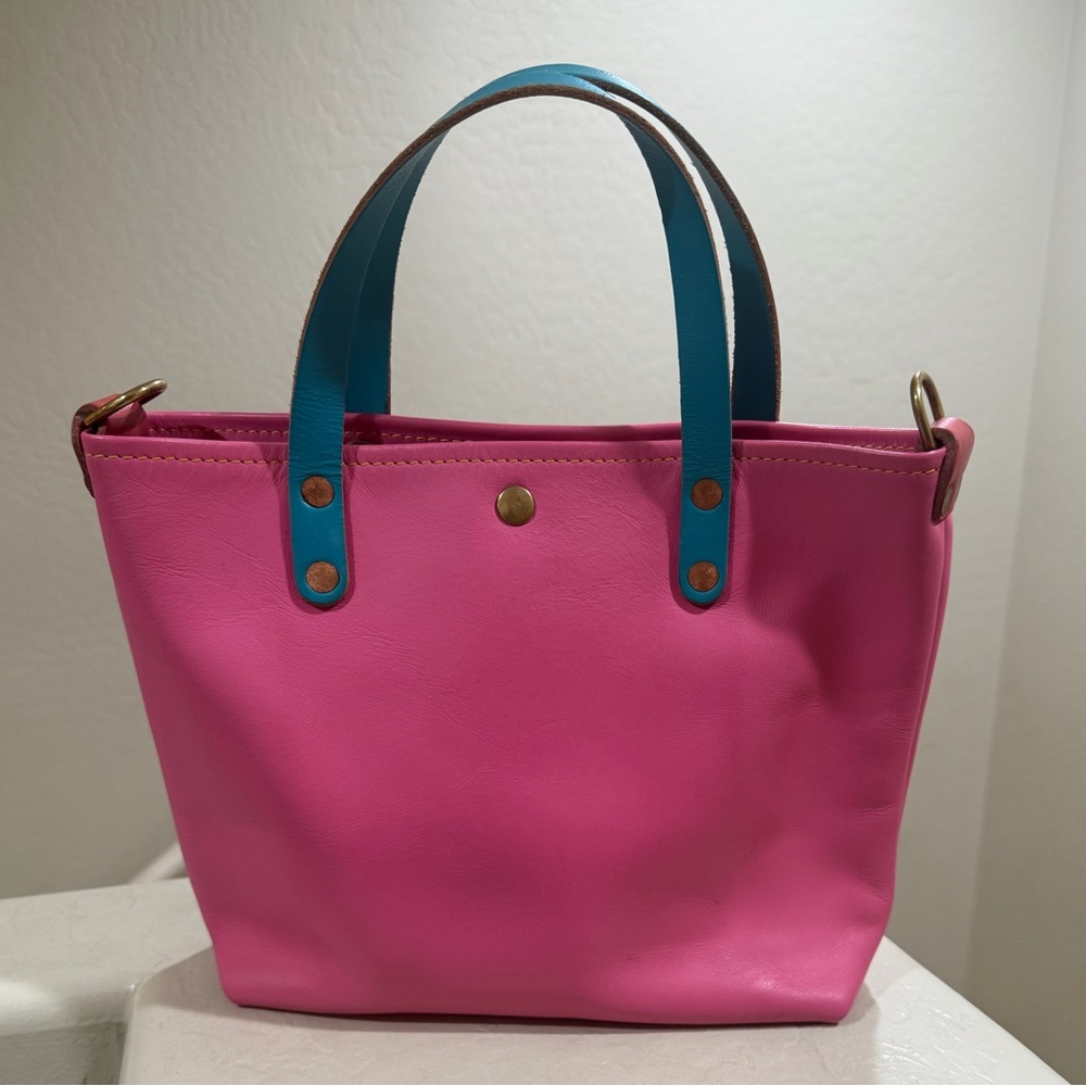 KMM and Co pretty and pink mini travel tote - Picture 2 of 4